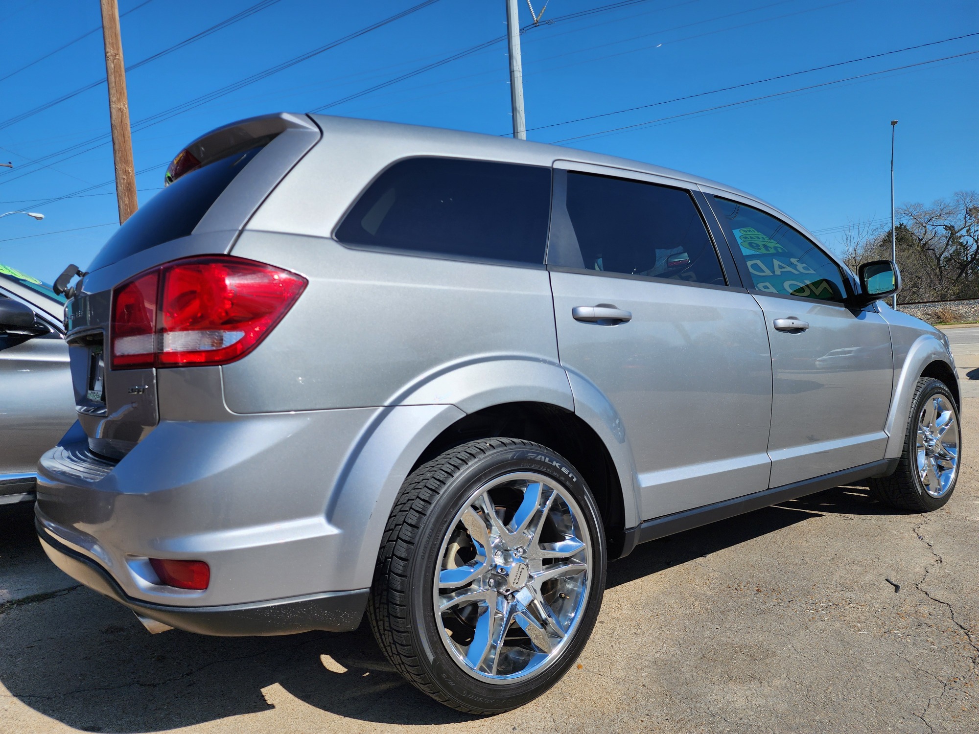 2019 SILVER Dodge Journey GT (3C4PDCEG3KT) with an 3.6L V6 DOHC 24V engine, 6A transmission, located at 2660 S.Garland Avenue, Garland, TX, 75041, (469) 298-3118, 32.885387, -96.656776 - Welcome to DallasAutos4Less, one of the Premier BUY HERE PAY HERE Dealers in the North Dallas Area. We specialize in financing to people with NO CREDIT or BAD CREDIT. We need proof of income, proof of residence, and a ID. Come buy your new car from us today!! This is a SUPER CLEAN 2019 DODGE JOUR - Photo #3